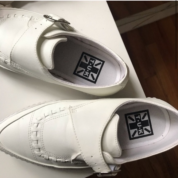 T.U.K white vegan mono buckle pointed toe creeper - Picture 3 of 6